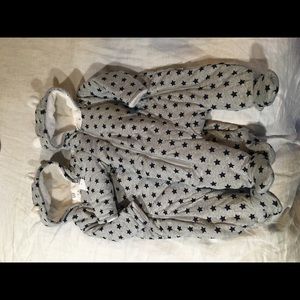 Baby gap warm snow suit 3-6 no. Set of 2